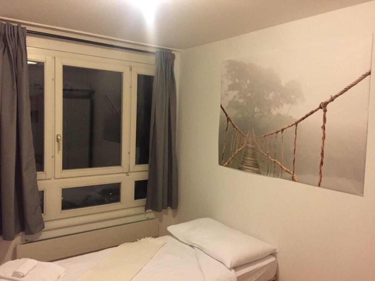 Room Bistro 33 Commugny Экстерьер фото